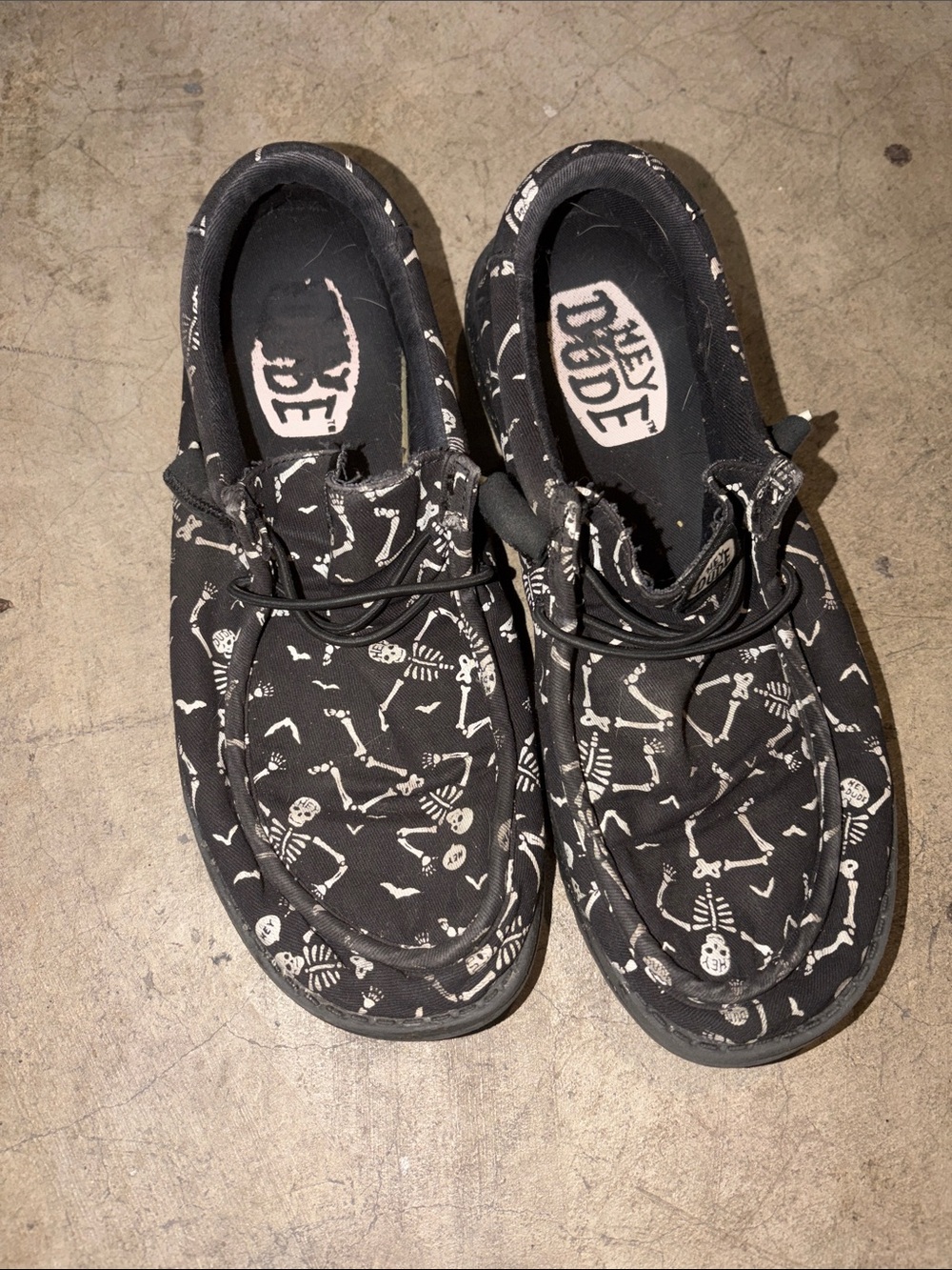 - HEY DUDE wally skeleton casual shoe in serape black gravel Mens sz 7